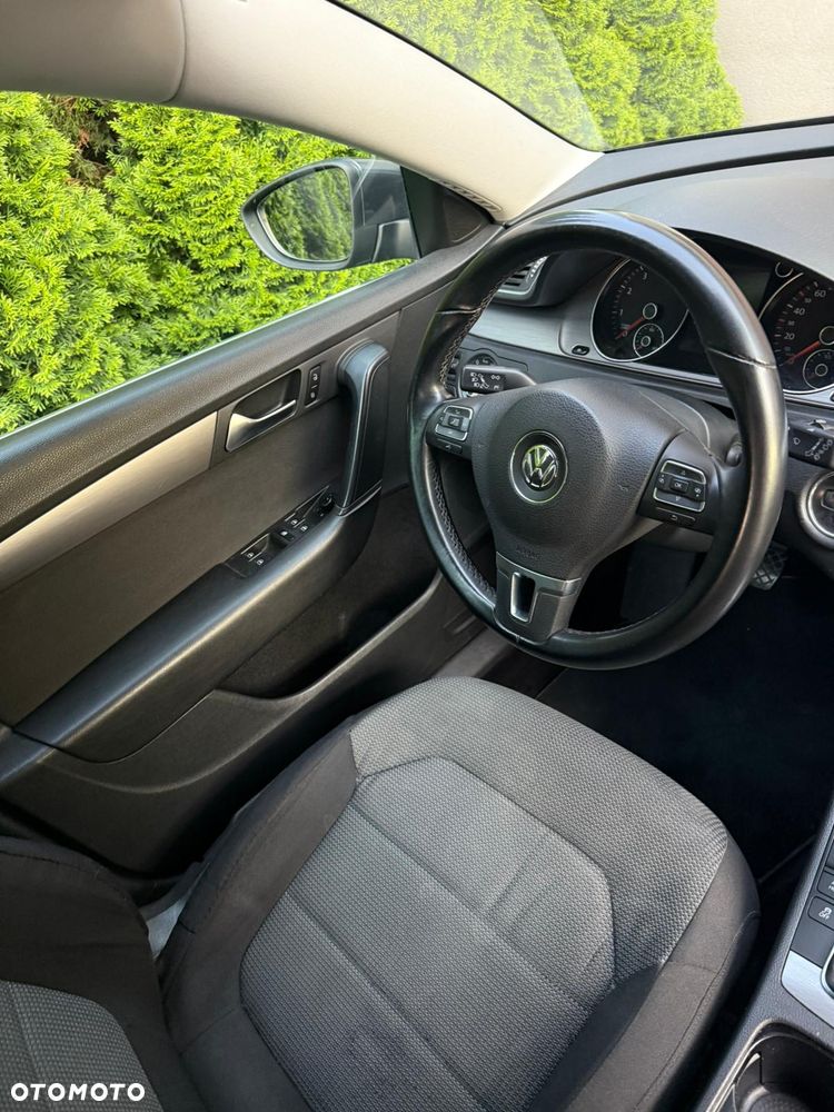 Volkswagen Passat 2.0 TSI Comfortline - 8