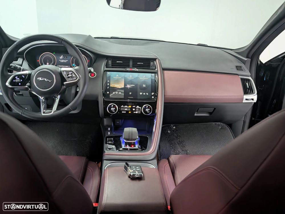 Jaguar E-Pace 1.5 P300e R-Dynamic HSE AWD Aut. - 19