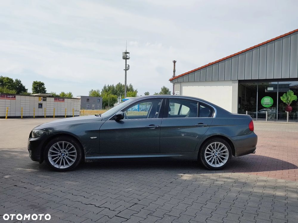 BMW Seria 3 318d - 3