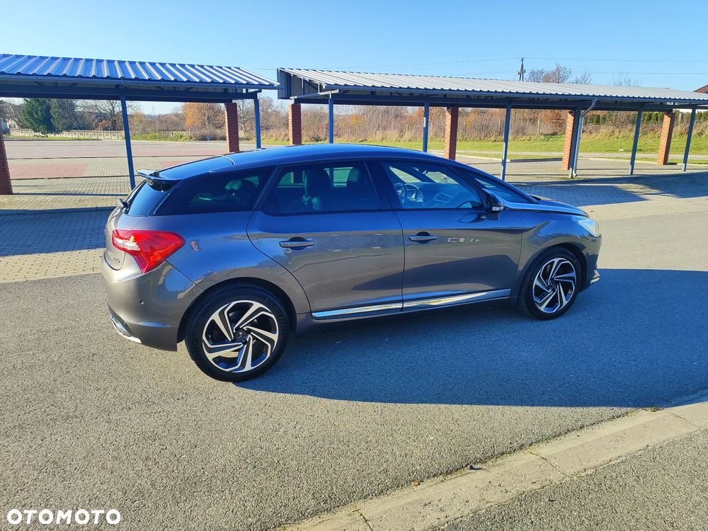 DS Automobiles DS 5 - 12