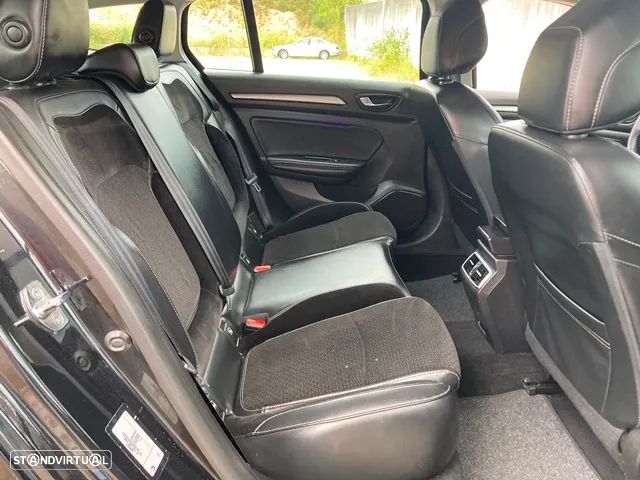Renault Mégane Sport Tourer 1.5 dCi Limited - 32