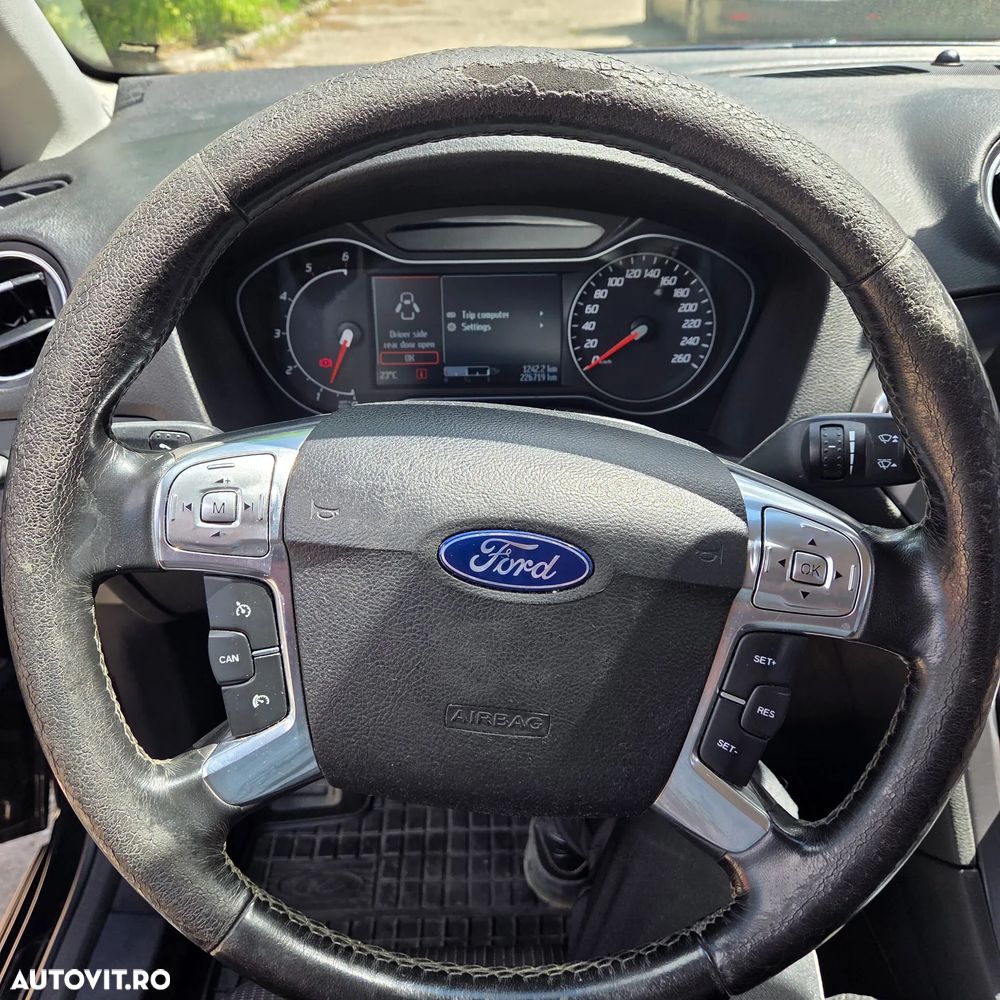 Ford Mondeo 2.0 TDCi Titanium - 22