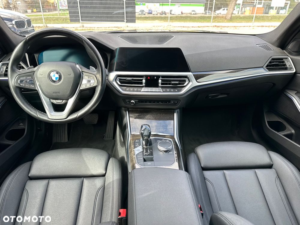 BMW Seria 3 328i xDrive - 10