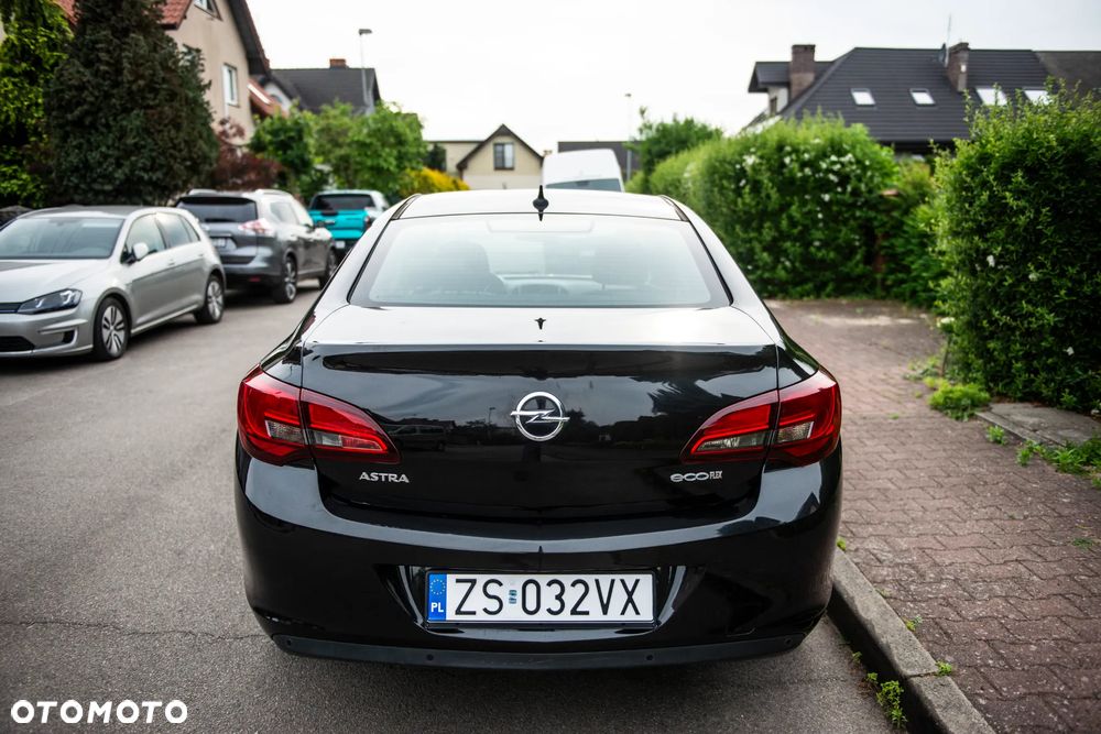 Opel Astra 1.6 D (CDTI) Start/Stop Edition - 13