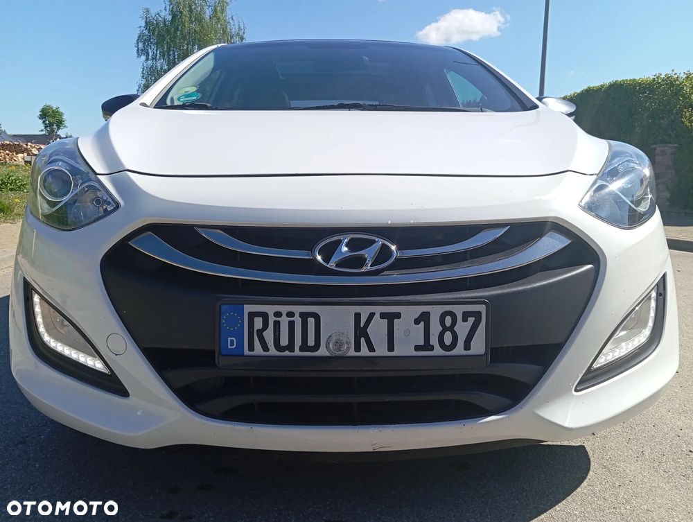 Hyundai i30 blue 1.6 CRDi YES Gold - 20