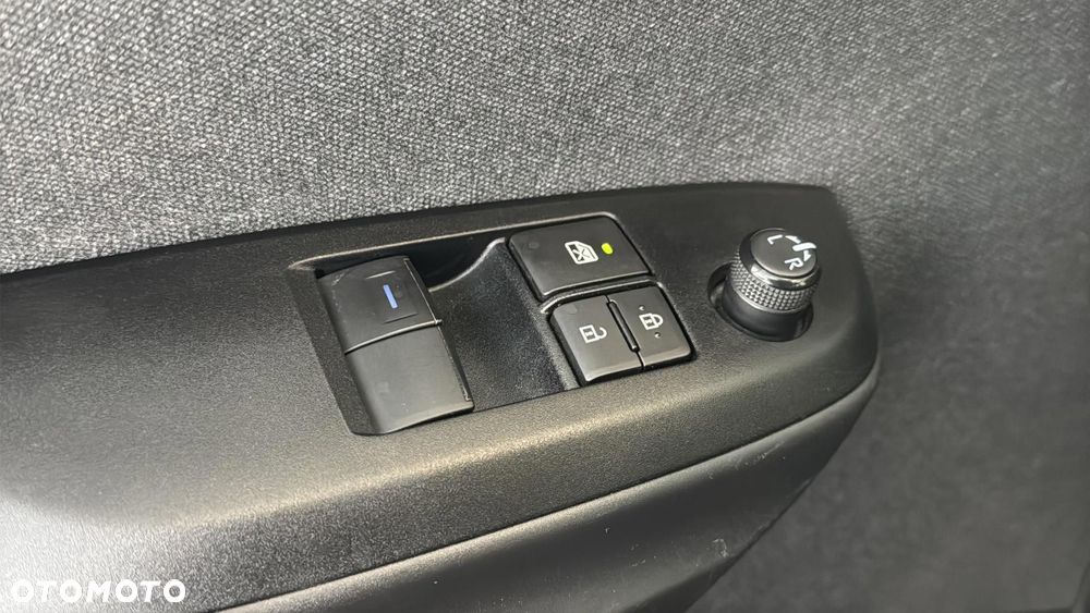 Toyota Yaris Hybrid 1.5 Comfort - 25