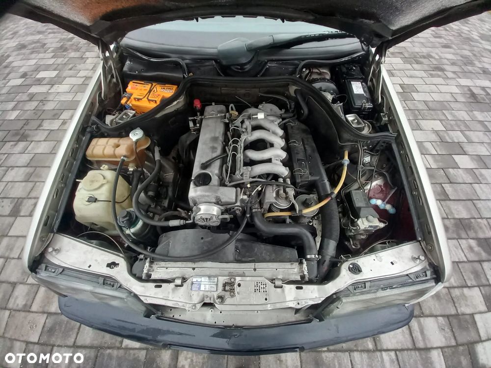 Mercedes-Benz W124 (1984-1993) - 14