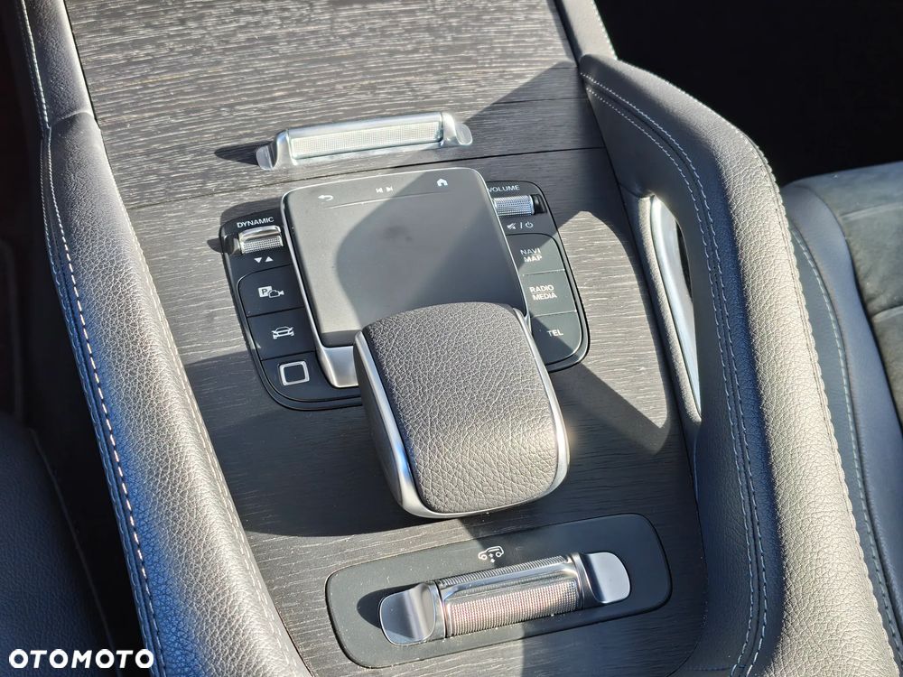 Mercedes-Benz GLE 300 d mHEV 4-Matic AMG Line - 13