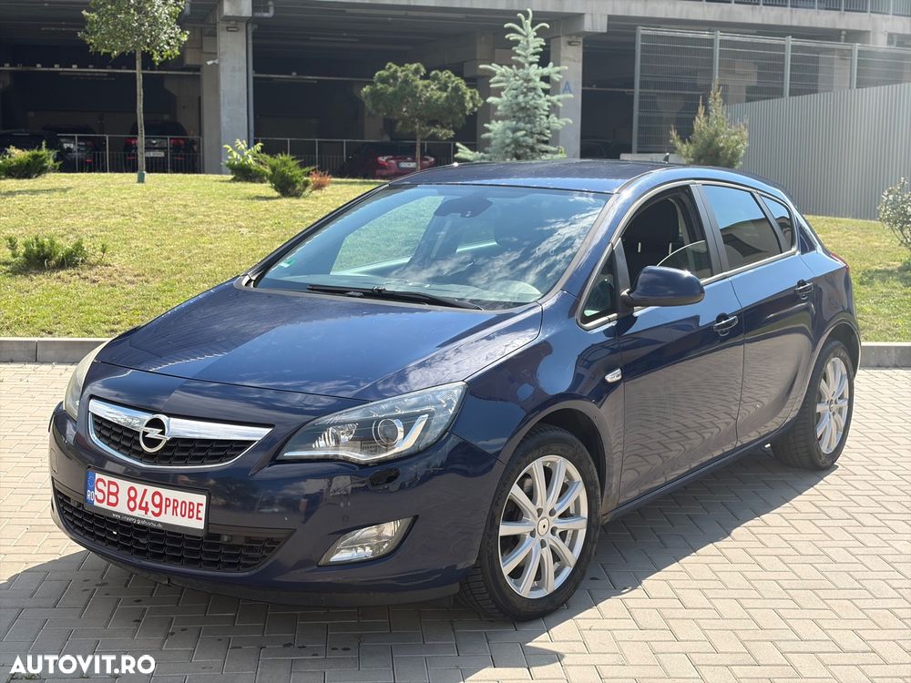 Opel Astra 2.0 CDTI DPF Automatik Exklusiv - 1