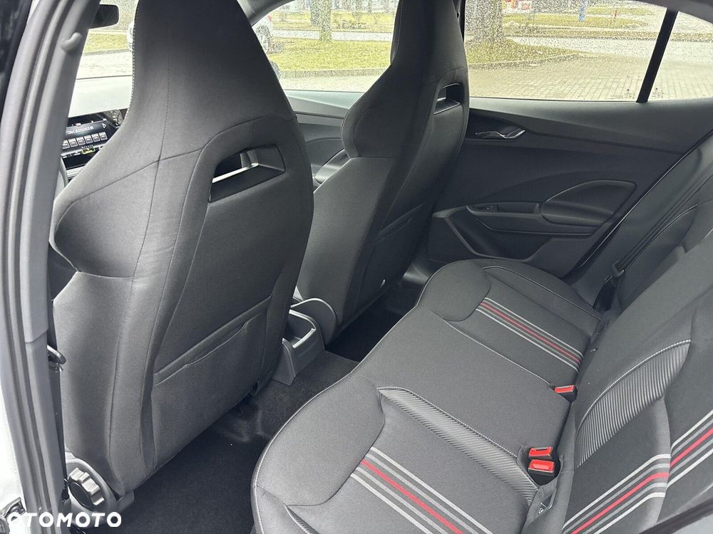 Skoda Fabia 1.0 TSI Monte Carlo DSG - 32