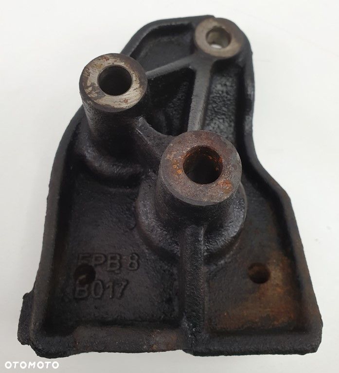 ŁAPA SILNIKA ALFA ROMEO 159 2.4 JTD 60691704 - 1