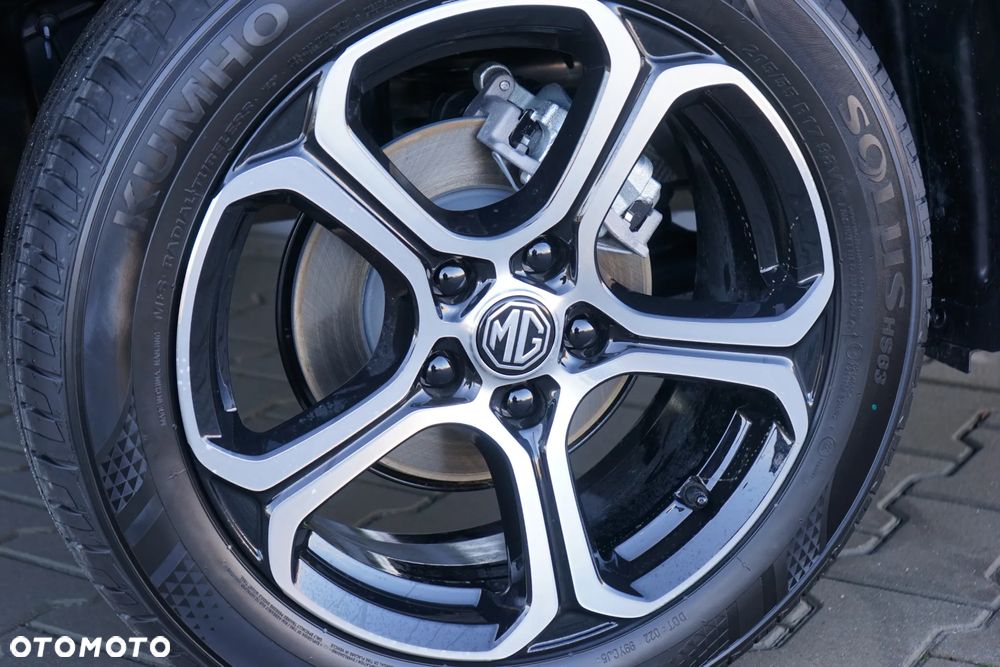 MG ZS 1.5 HEV+ Excite - 8