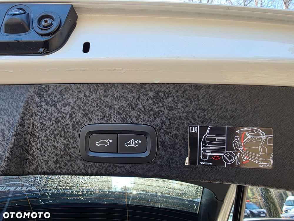 Volvo XC 40 T5 AWD Geartronic R-Design - 13