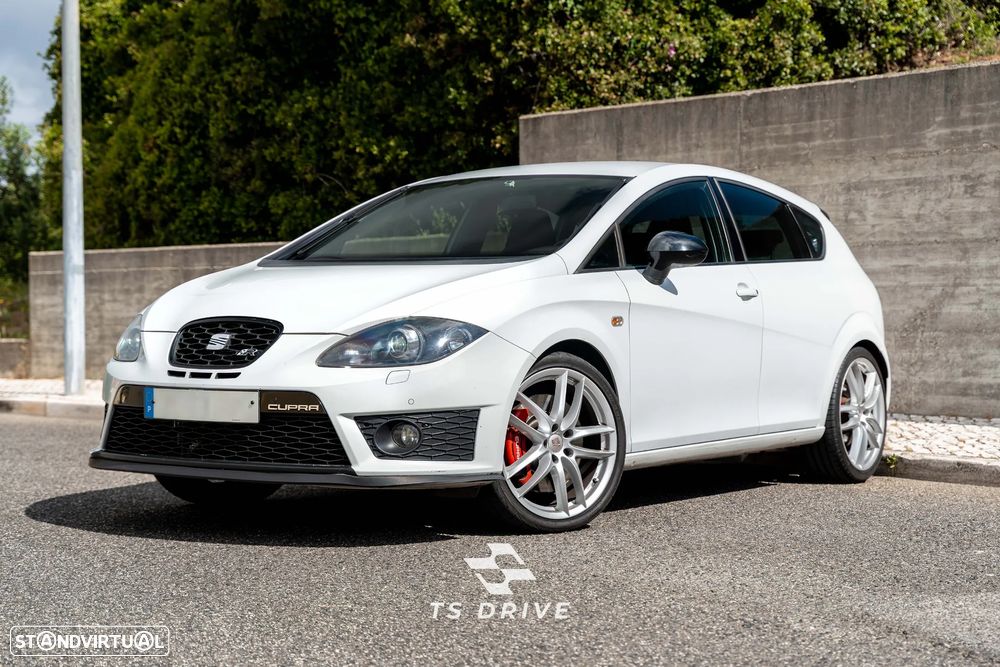 SEAT Leon 2.0 T FSI Cupra R - 1