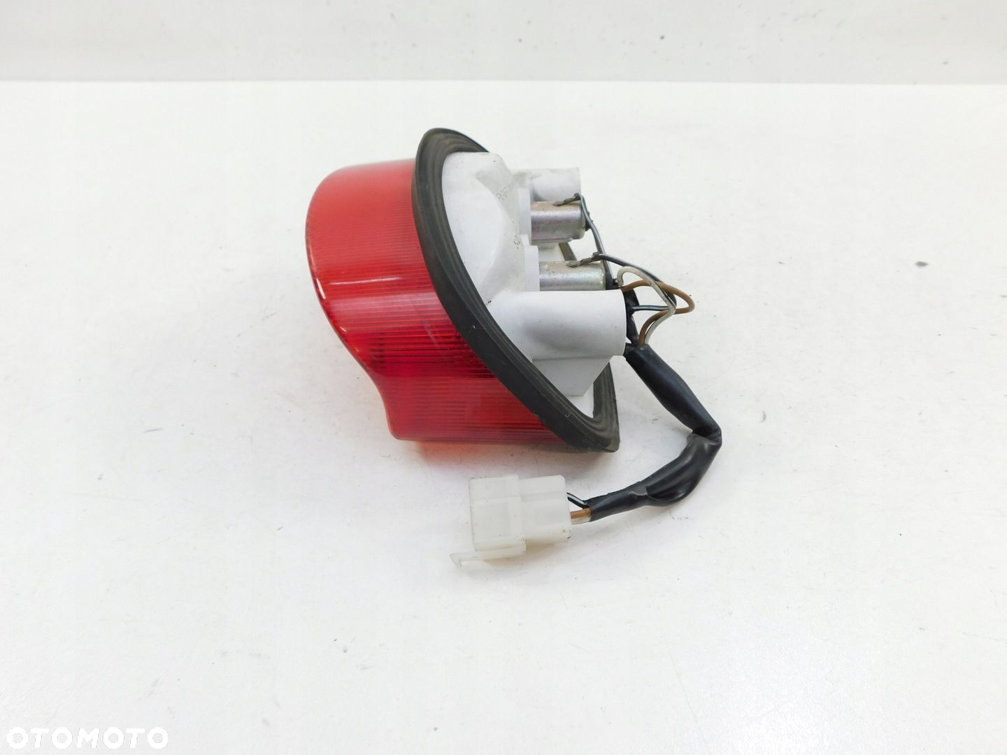 YAMAHA FZ 750 LAMPA TYLNA TYŁ - 5