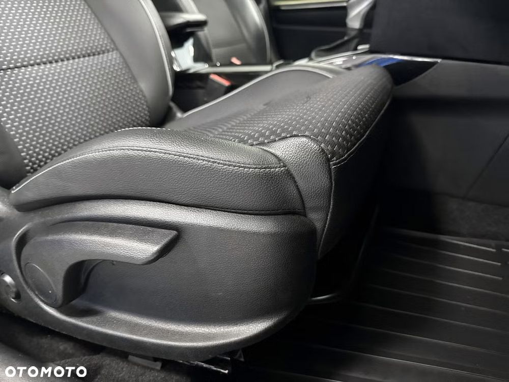 Kia Ceed 1.6 GDI PHEV L DCT - 17