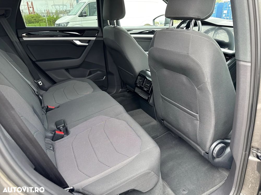 Volkswagen Touareg V6 TDI Style - 12