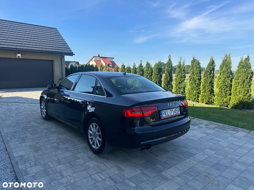 Audi A4 Limousine - 23