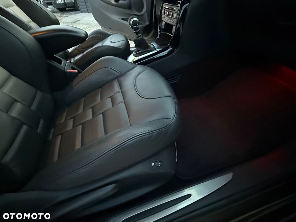 Citroën DS3 1.6 e-HDi SportChic - 16