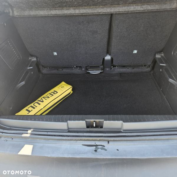 Renault Captur dCi 90 EDC Helly Hansen - 12