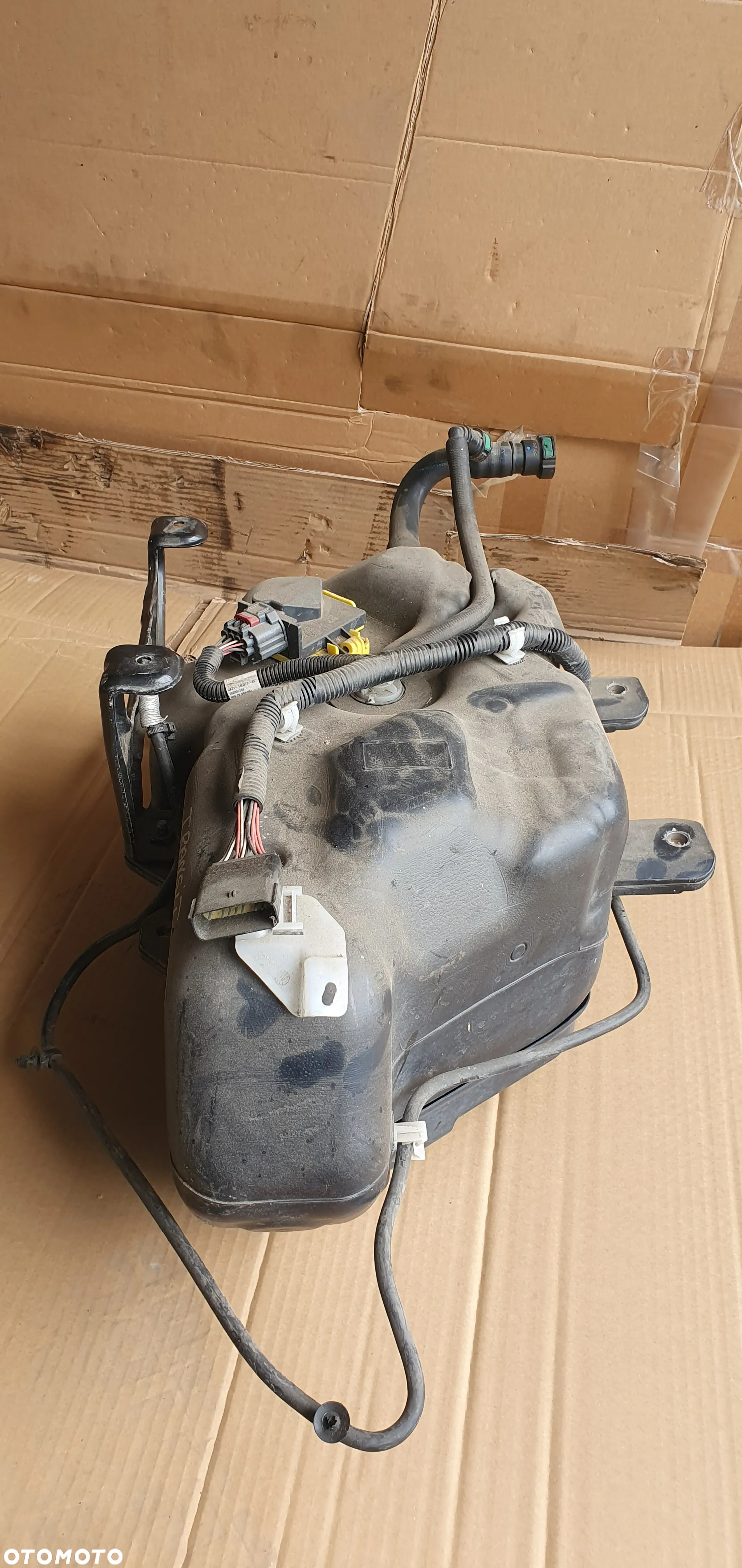Zbiornik paliwa AdBlue Ford Transit Custom MK8 Lift 2.0 TDCI GK21-5J228-AF - 5
