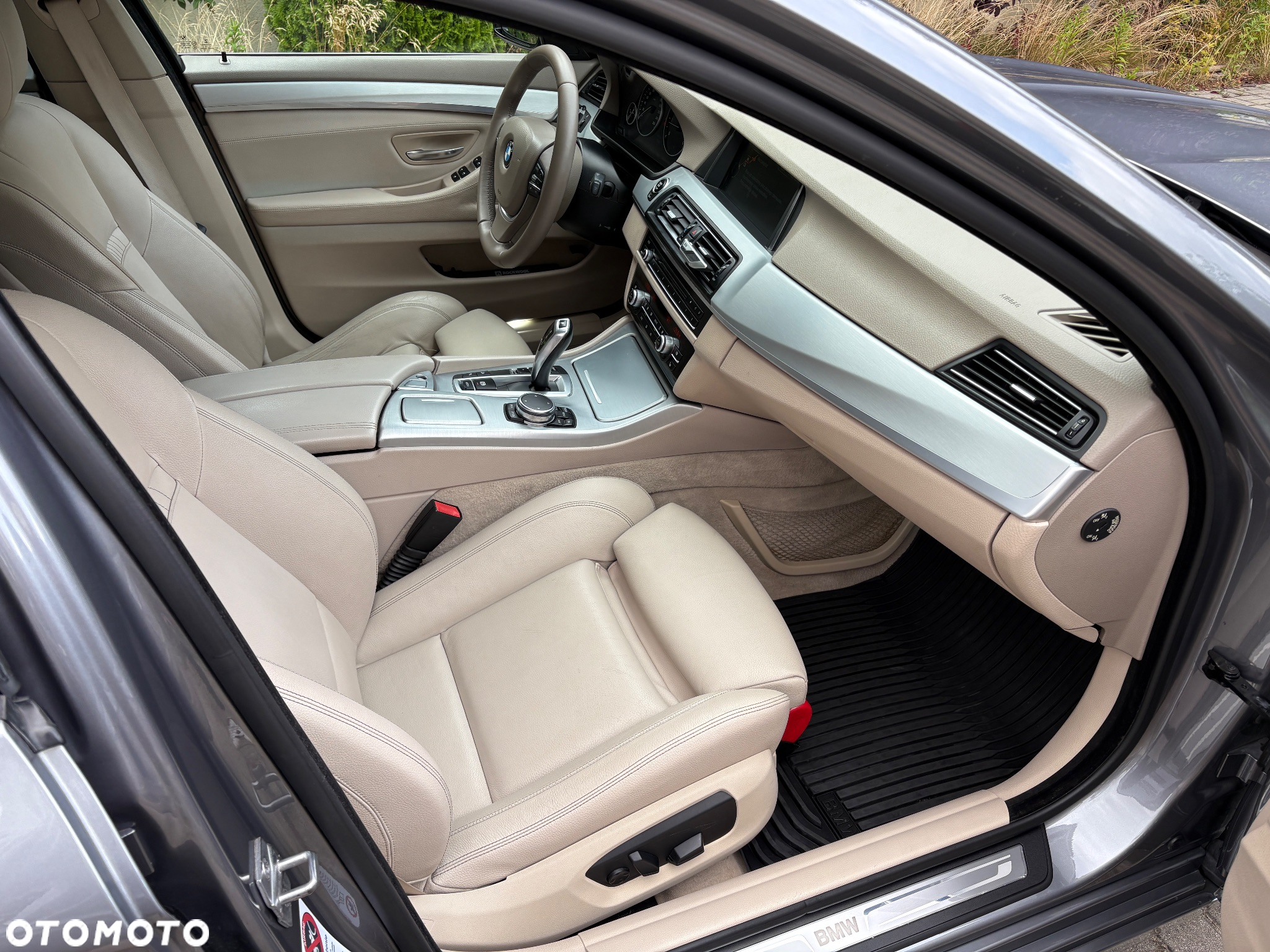 BMW Seria 5 520d xDrive Modern Line - 13