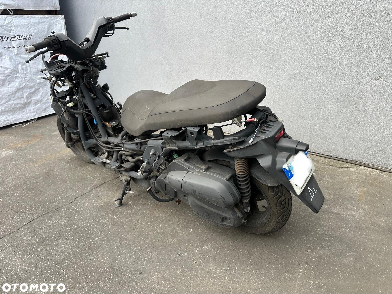 Yamaha X-max - 2
