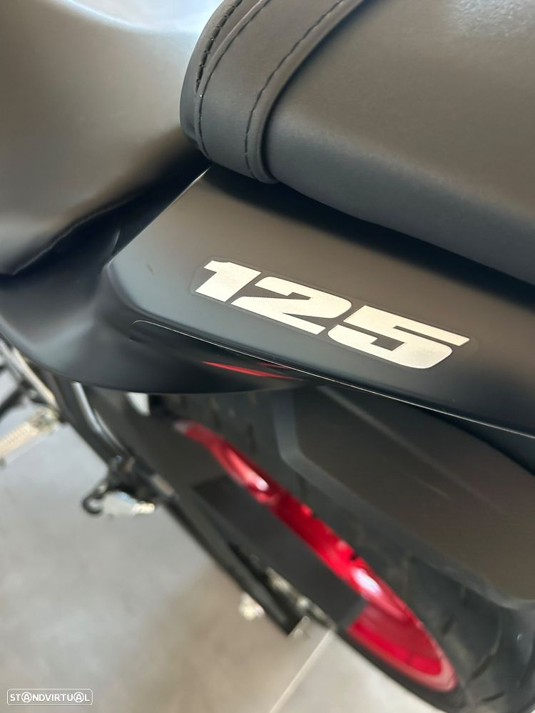 Suzuki GSX-R GSX-R125R - 10