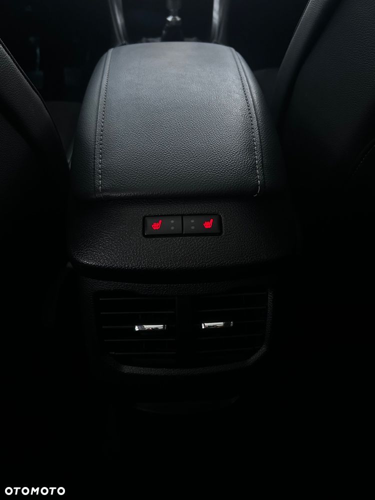 Ford Mondeo 2.0 TDCi Start-Stopp Titanium - 17