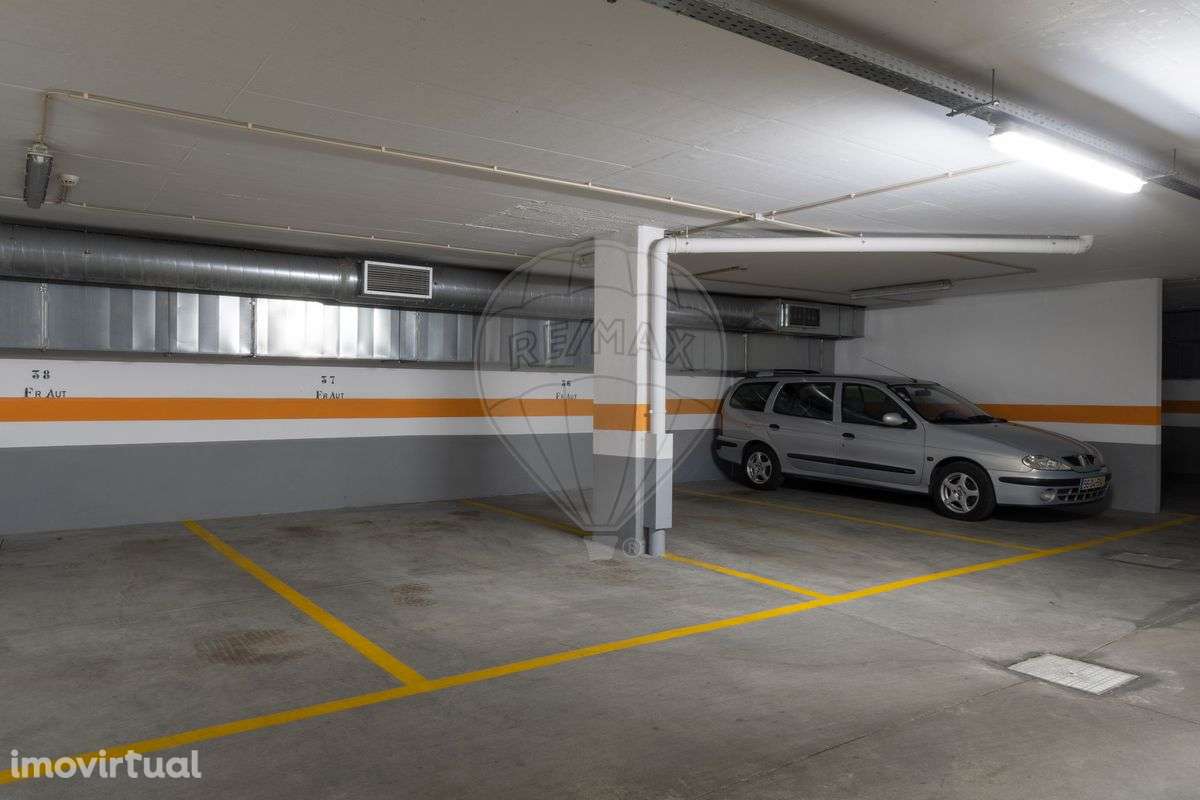 Garagem para Arrendamento - Grande imagem: 3/5