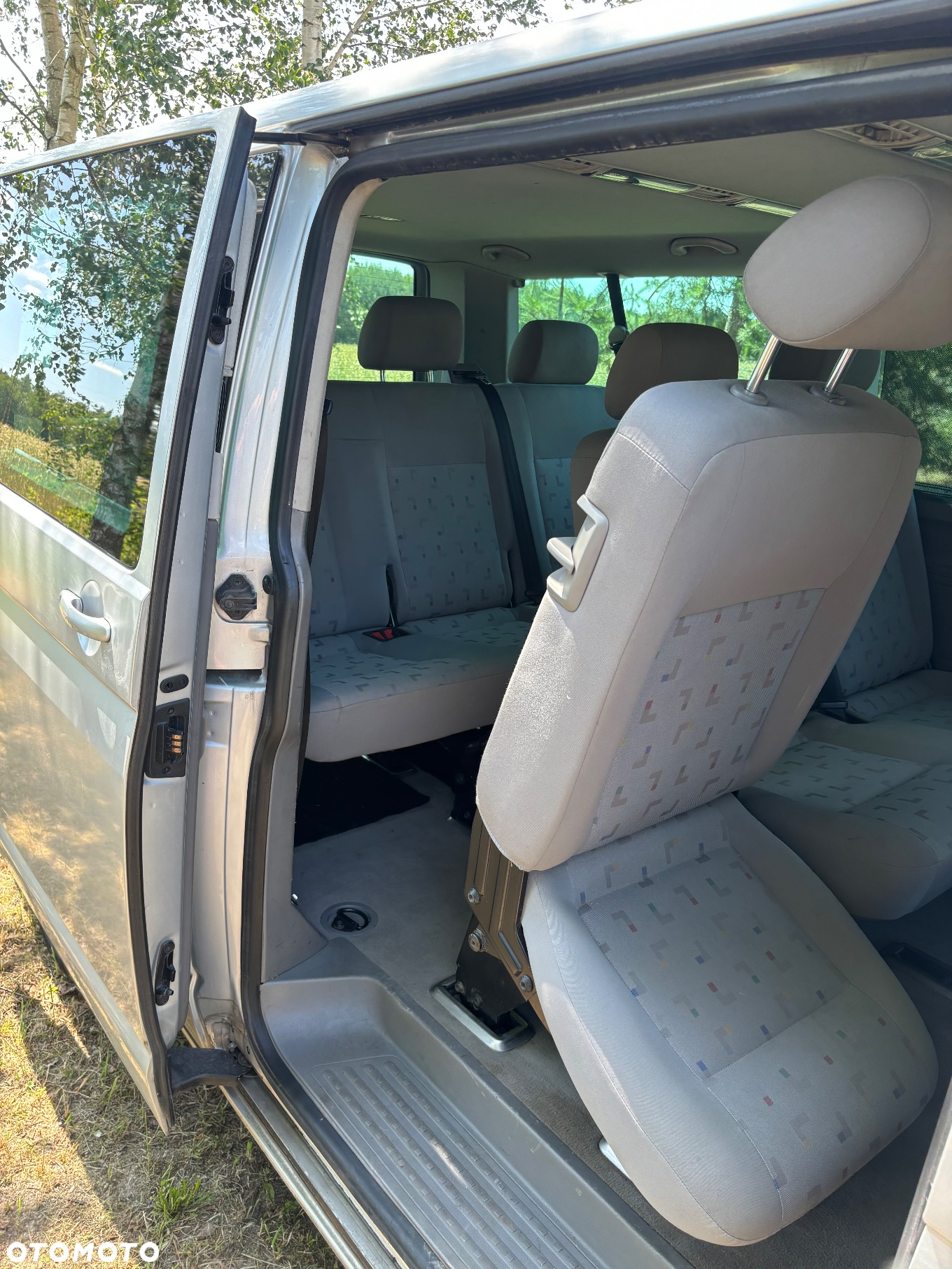 Volkswagen Caravelle - 13