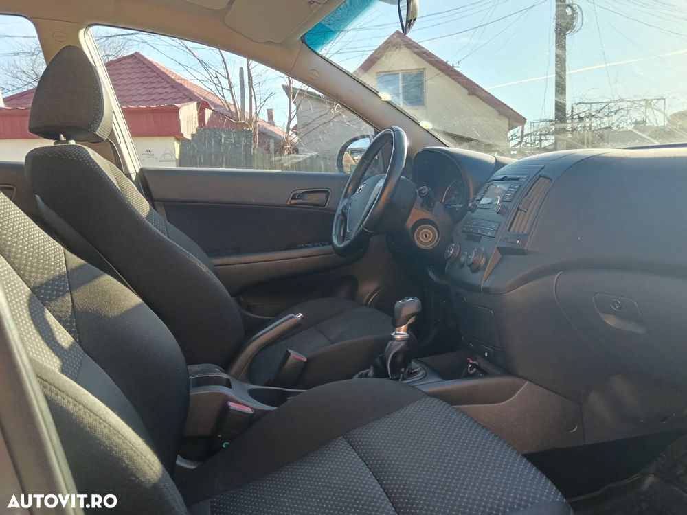 Hyundai i30 1.6 CRDI Classic - 4