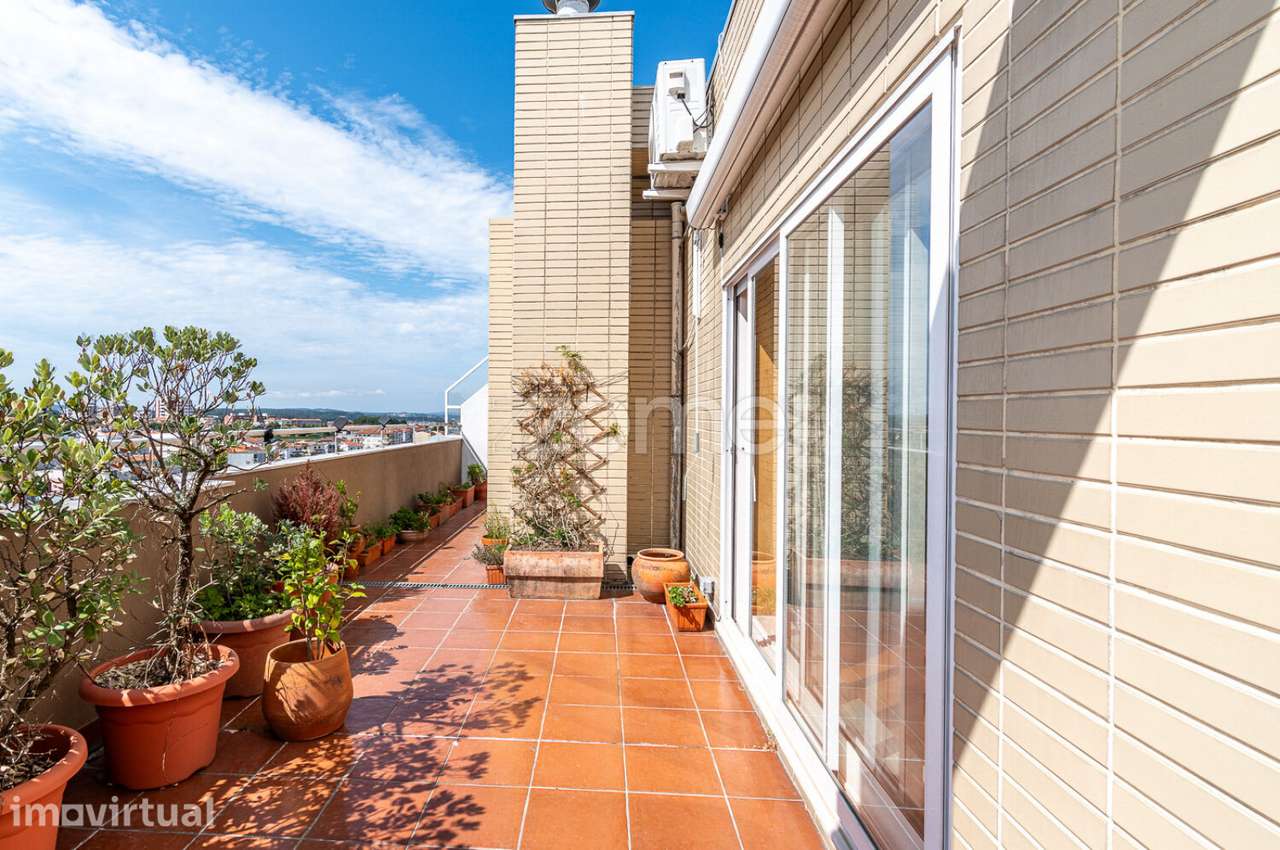 Penthouse T4 com terraço em Águas Santas- Maia - Grande imagem: 2/45