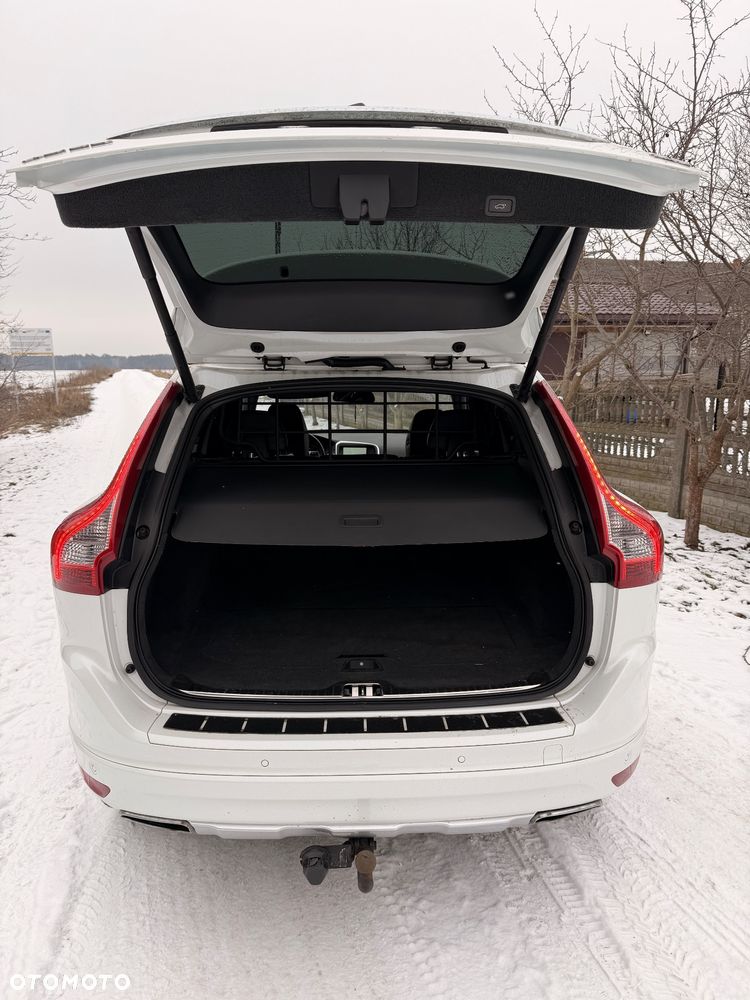 Volvo XC 60 D5 AWD Summum - 24