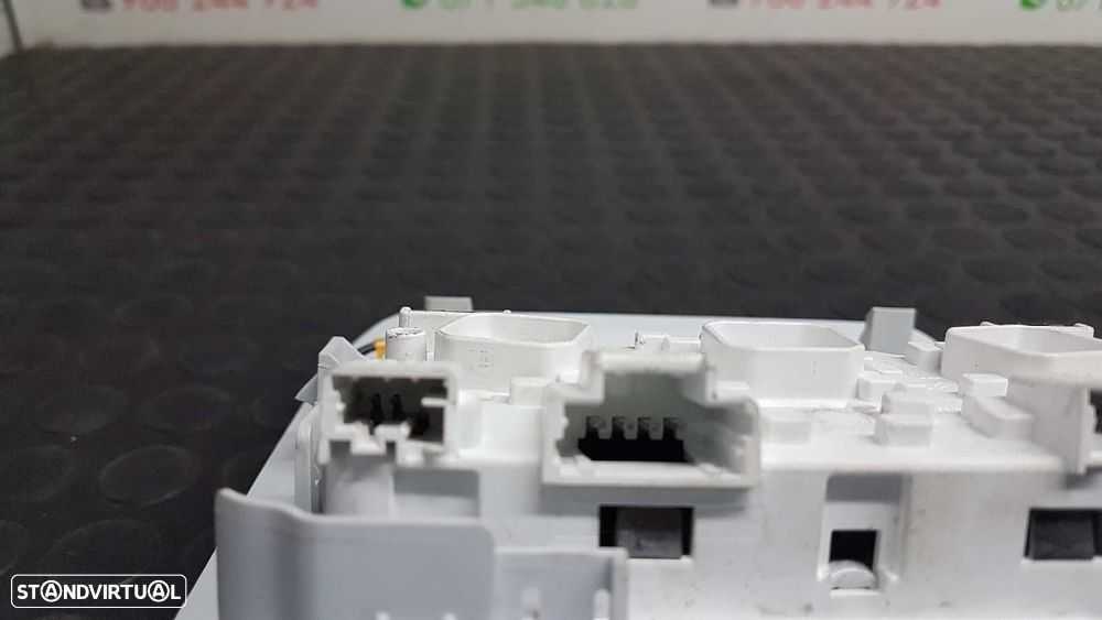 LUZ INTERIOR PEUGEOT 208 ACTIVE - 3