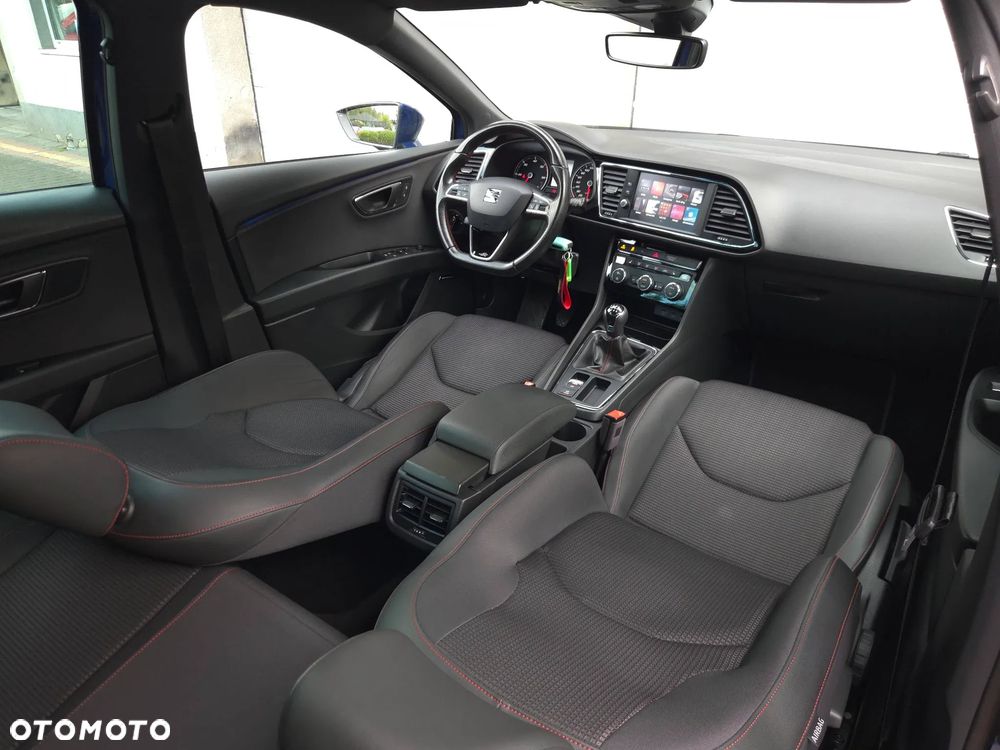 Seat Leon 2.0 TDI FR Black S&S - 33