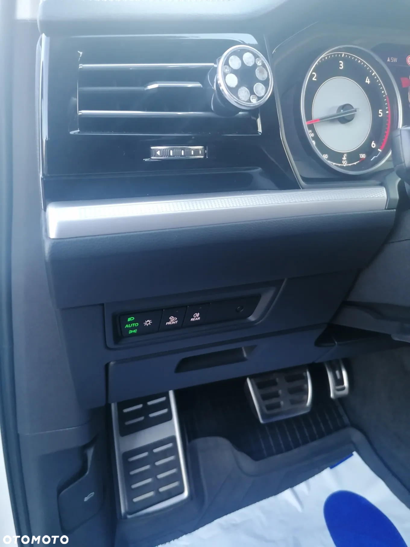 Volkswagen Touareg 3.0 V6 TDI SCR 4Mot - 26