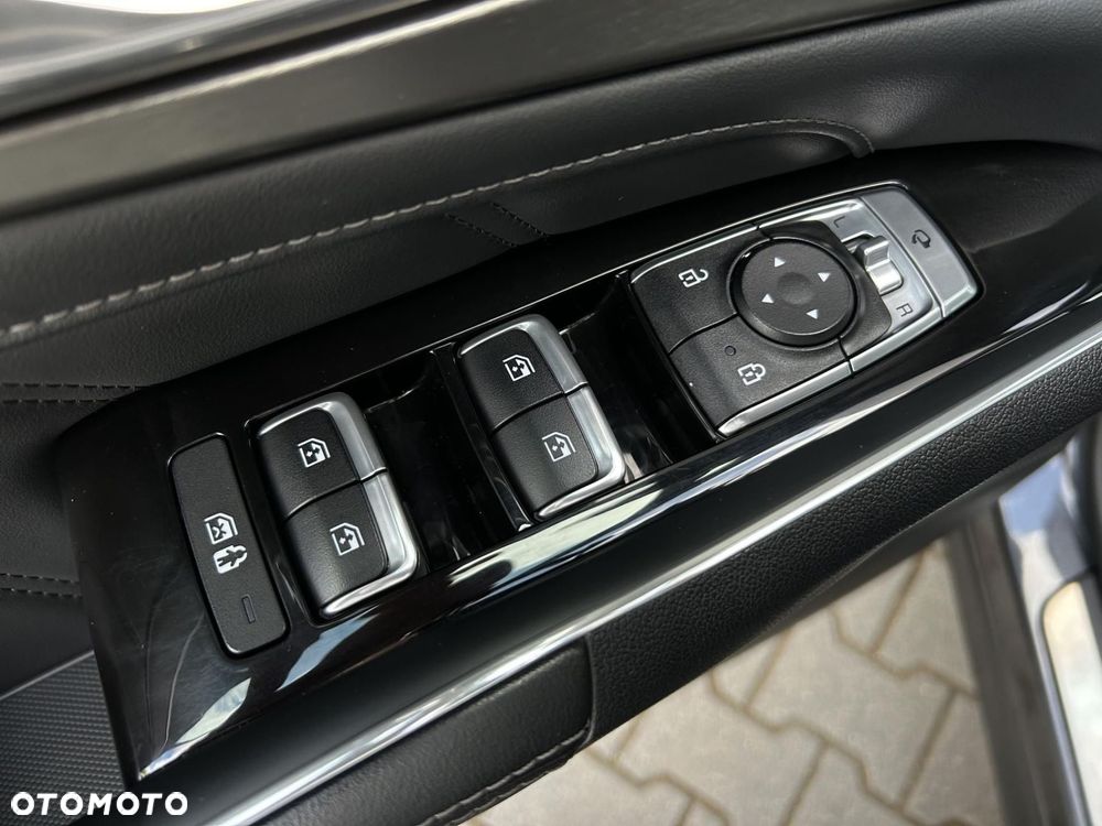 Kia Sorento - 12