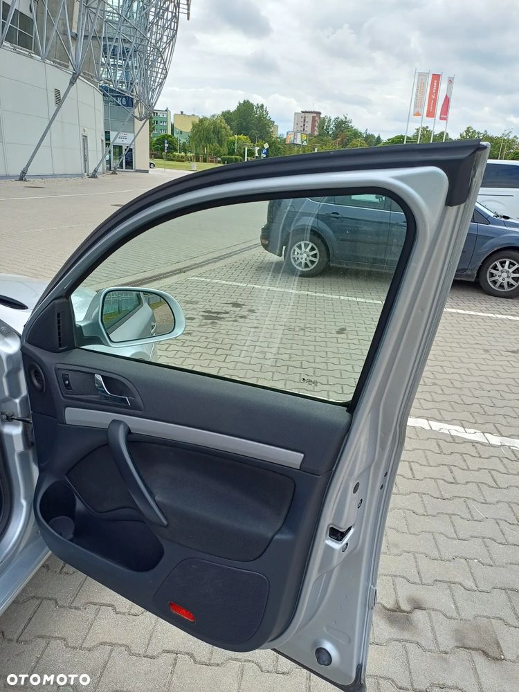 Skoda Octavia 1.8 TSI Family Plus - 11