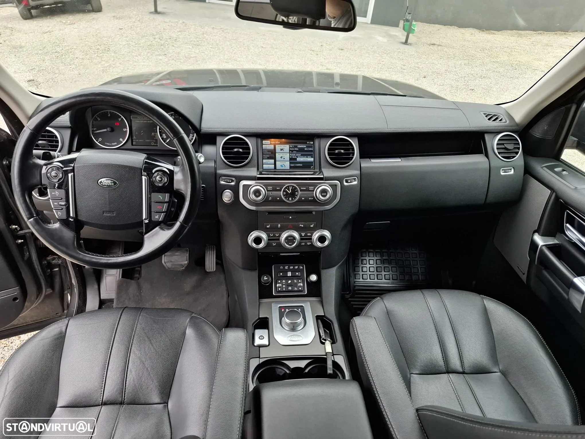 Land Rover Discovery SD V6 HSE - 22