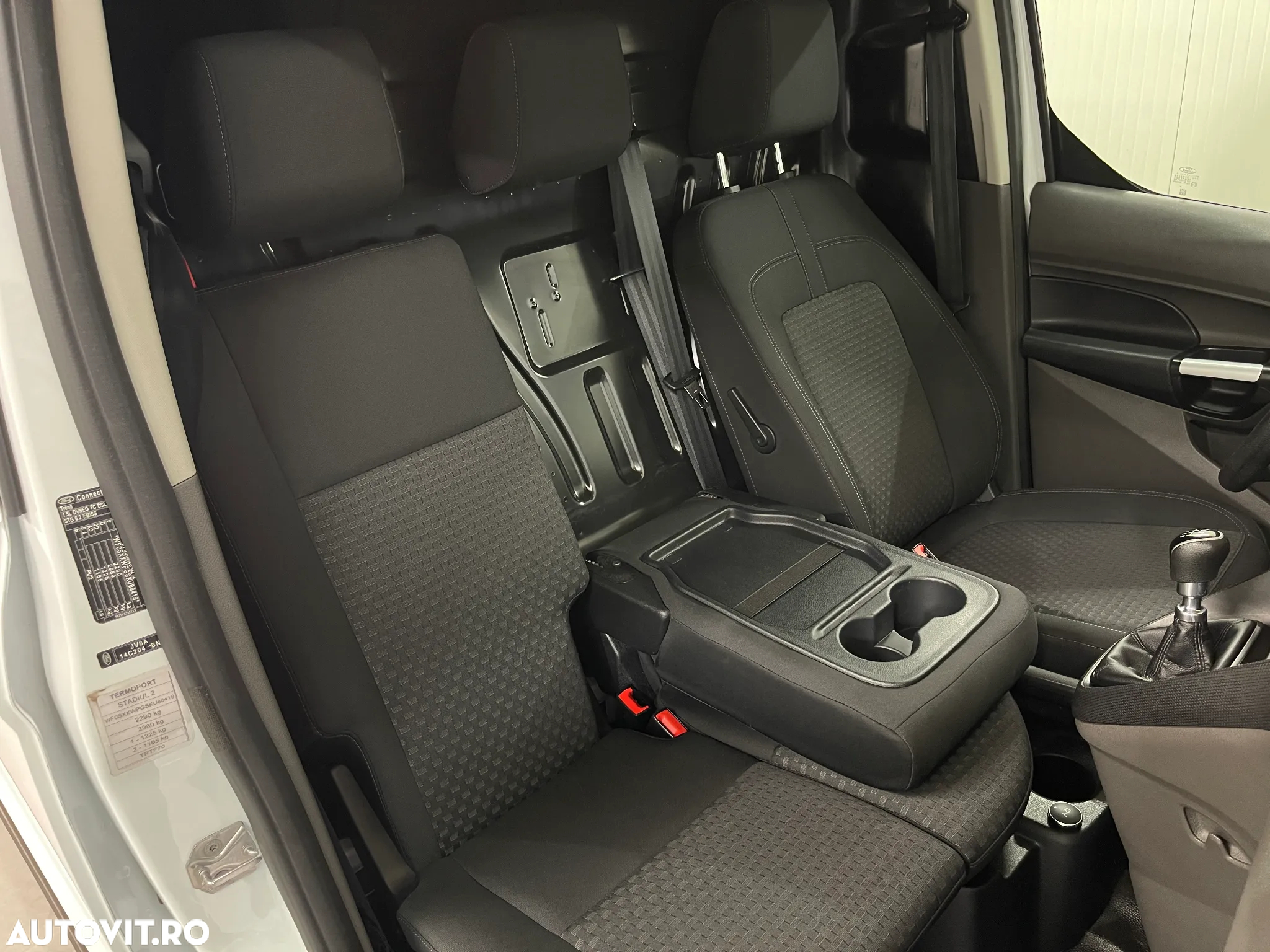 Ford Transit Connect - 7