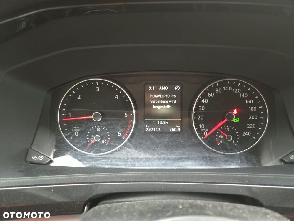 Volkswagen Multivan - 14