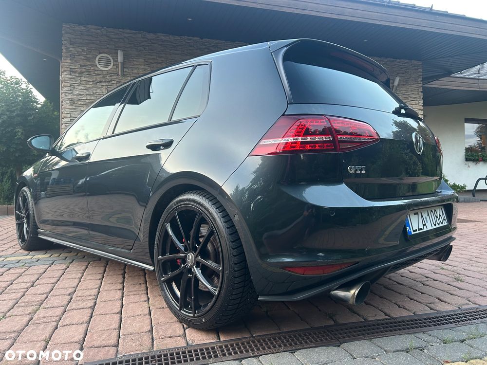 Volkswagen Golf - 3