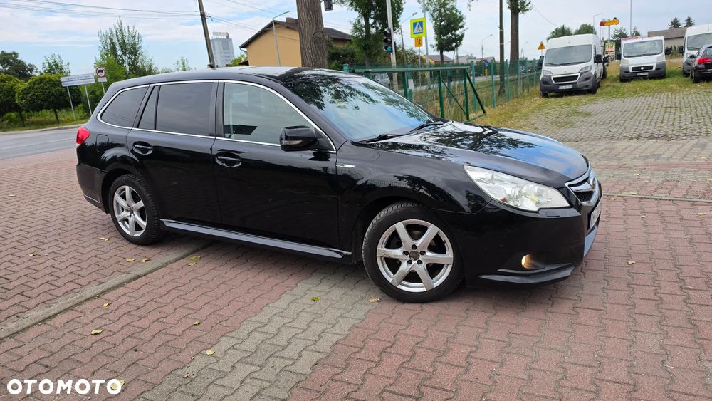 Subaru Legacy - 37
