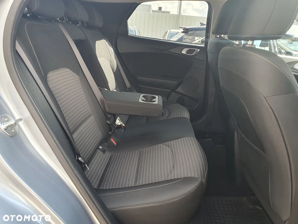 Kia XCeed 1.5 T-GDI M - 27