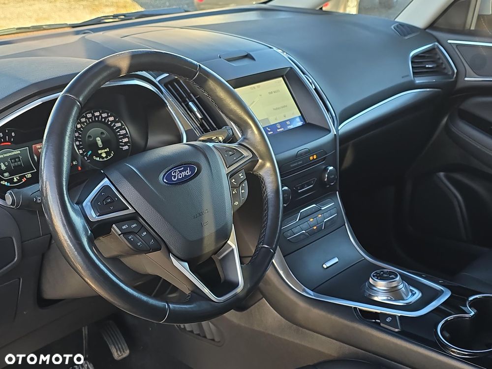 Ford S-Max 2.0 EcoBlue Titanium - 17