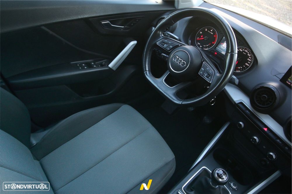 Audi Q2 1.6 TDI Design - 19