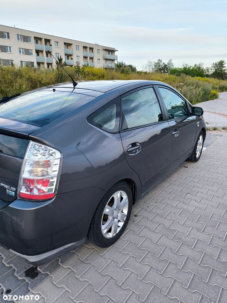 Toyota Prius 1.5 VVT-i Prestige - 5