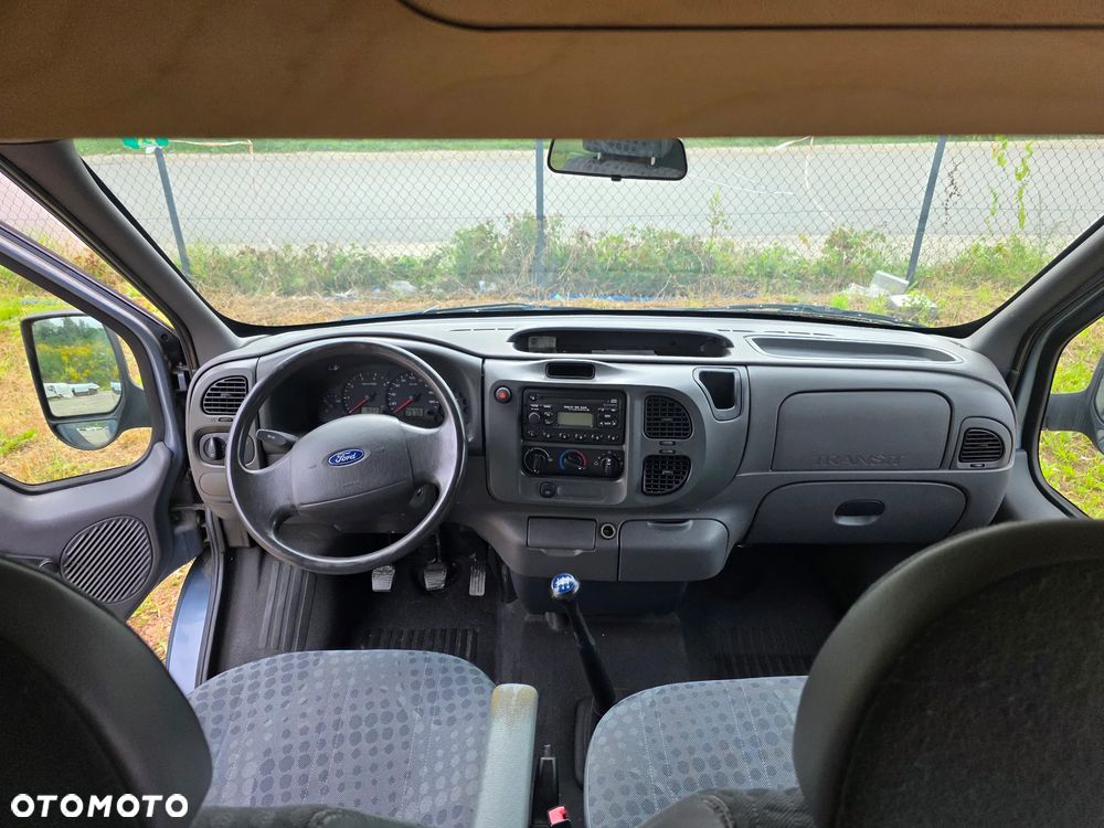 Ford Transit - 11