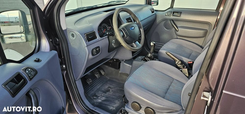 Ford Transit Connect - 9